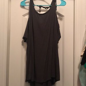 Cold shoulder, tie back gray top